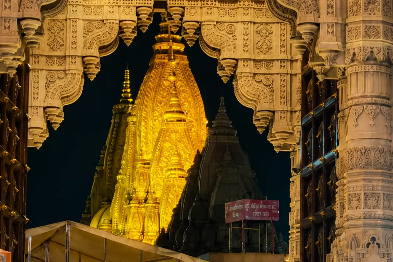 Best 3 Star Hotels Near Kashi Vishwanath Temple, Varanasi