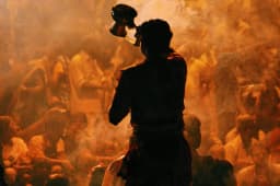 Ganga Aarti Timing Varanasi 2026 (Dashashwamedh vs Assi Ghat)